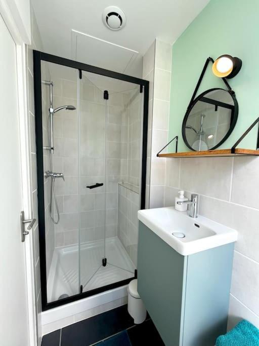 Apartment Le Diptik - T2 Hyper Centre - Proche Gare - Fibre - Netflix *